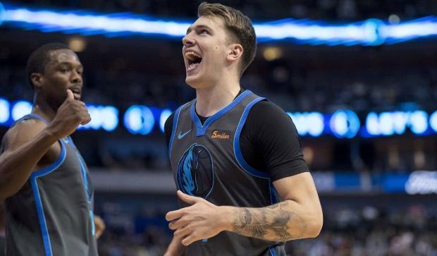 在线体育赛事-瑞士队前途光明！，Uzi新星出色发挥表现突出赢得满堂喝彩-在线体育赛事